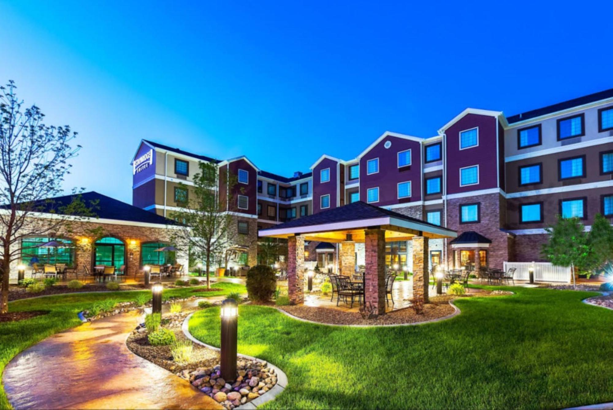 Staybridge Suites Bismarck By Ihg Экстерьер фото